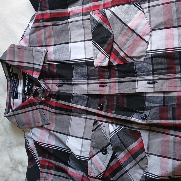 Airwalk Other - Airwalk Boy's Plaid Button-Down Shirt in Black, Gray & Red